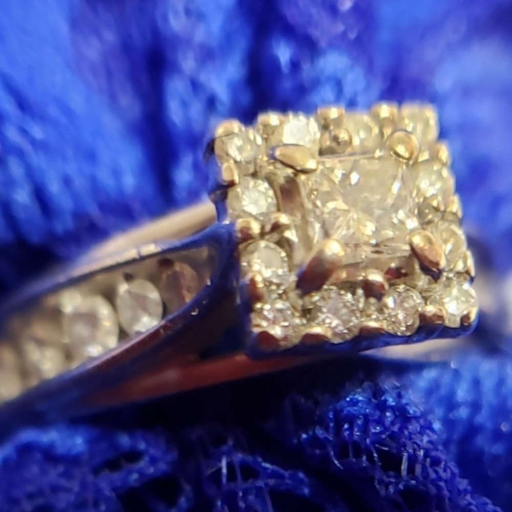14K white gold diamond engagement ring size 7